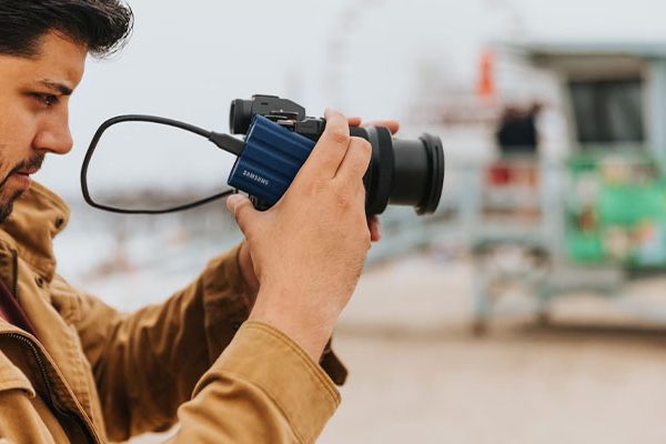 11 Best Camera Under $300 In 2022: Top Picks