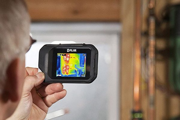 FLIR’s Latest Thermal Camera Gives Your Phone a Snap-on Heat-vision Upgrade
