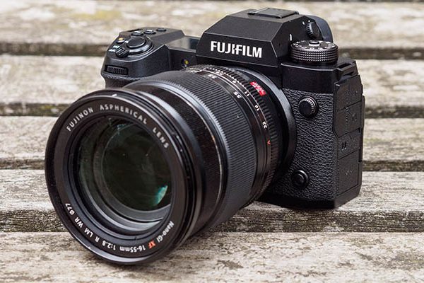 A Review Of The Fujifilm X-h2 Mirrorless Camera