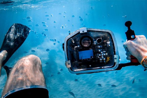Sound Waves Power This Battery-free Underwater Camera