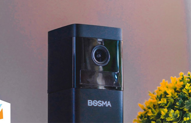 This Top-rated Security Camera Will Arrive in Time for the Holidays With Free Shipping