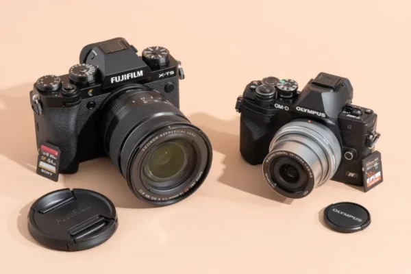 Canon Has a New Mirrorless Camera That Feels Straight Out of 2013