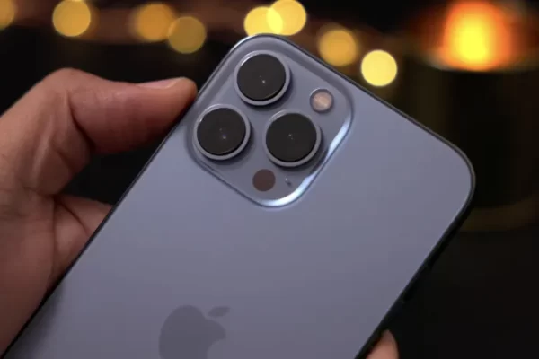 Periscope Lens Camera Rumored to Be Limited to iPhone 15 Pro Max