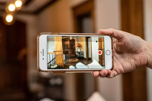Transform Your Old iPhone into a Security Camera With These 6 Apps