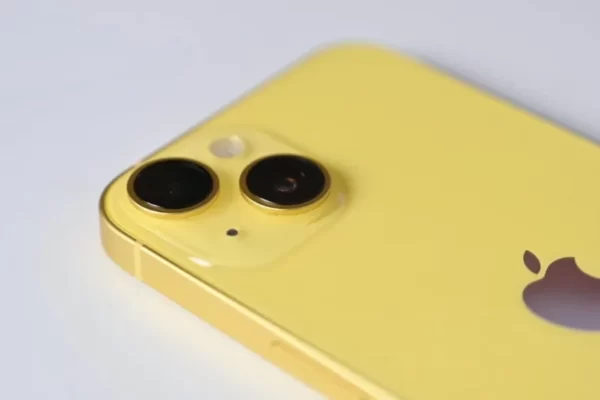 iPhone 15 and 15 Plus Could See Delay over Upgraded 48MP Camera