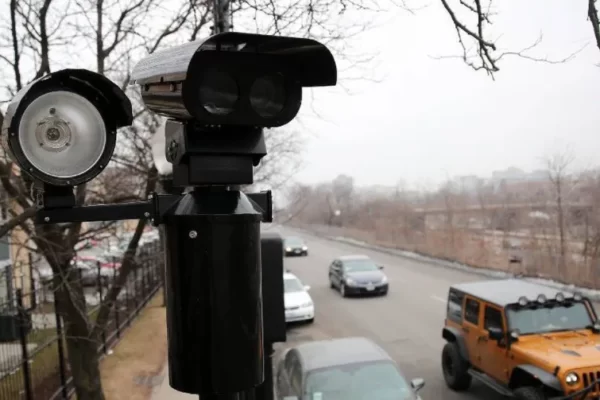 Legislature Approves Bill to Tighten Restrictions on Red-light Camera Industry