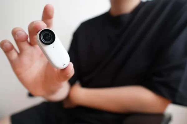 This Thumb-sized Camera is My New “must-have” for Traveling